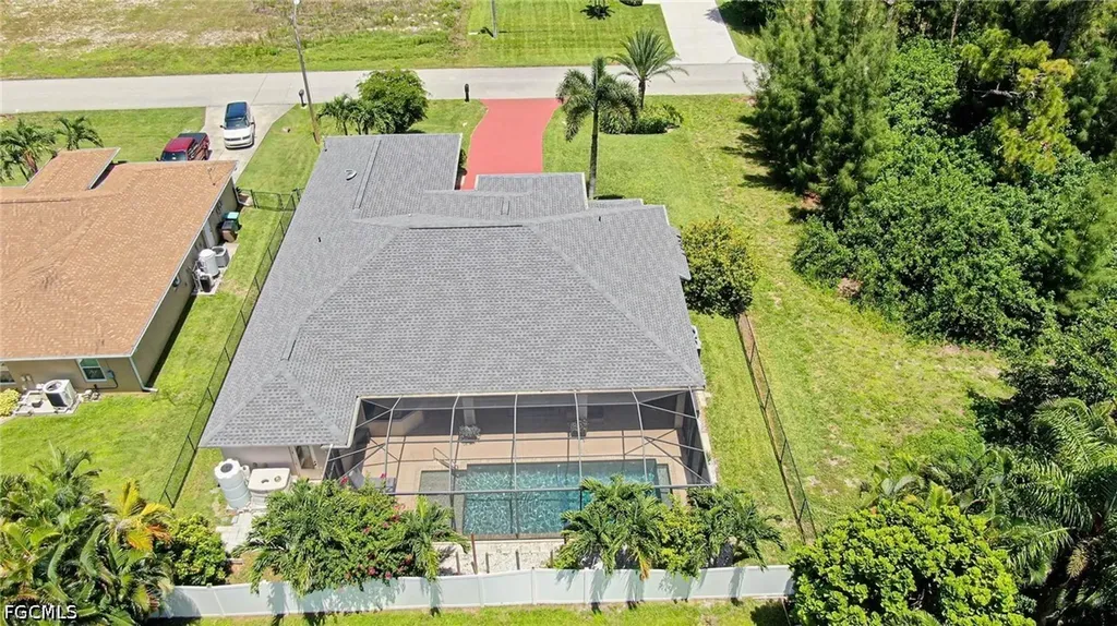 1824 NW 21st Place Cape Coral FL 33993