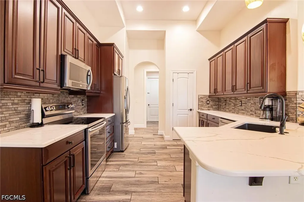 1824 NW 21st Place Cape Coral FL 33993