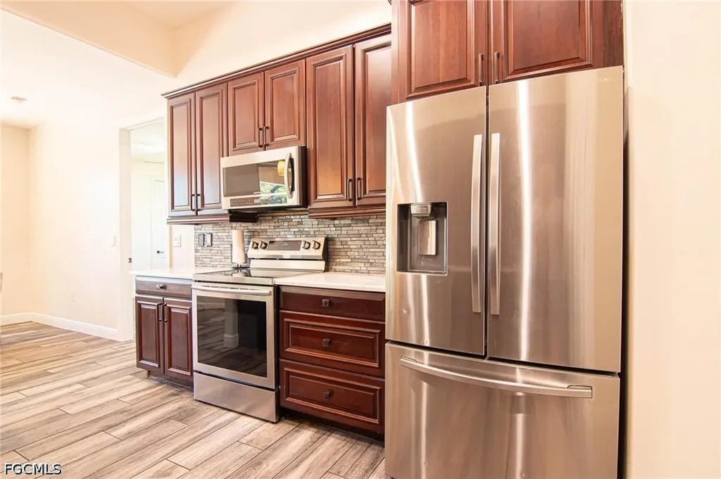 1824 NW 21st Place Cape Coral FL 33993