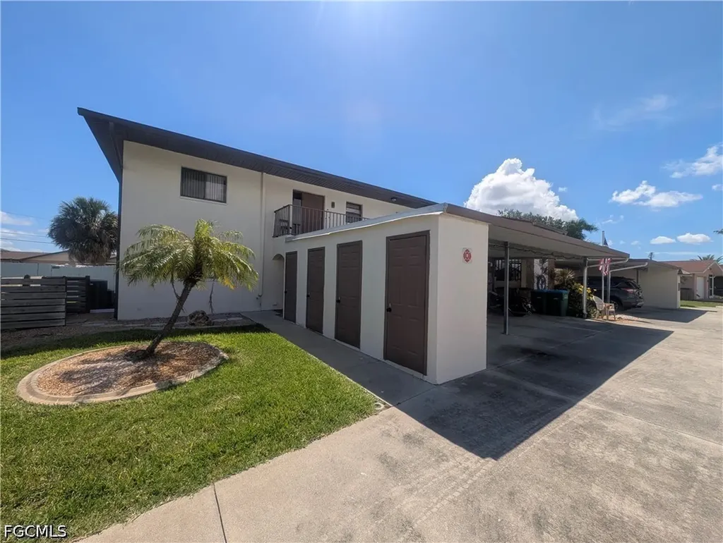 3720 SE 10th Avenue Cape Coral FL 33904