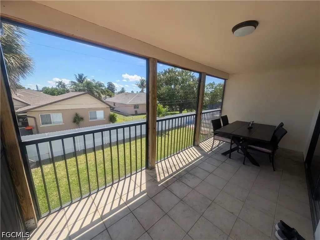 3720 SE 10th Avenue Cape Coral FL 33904