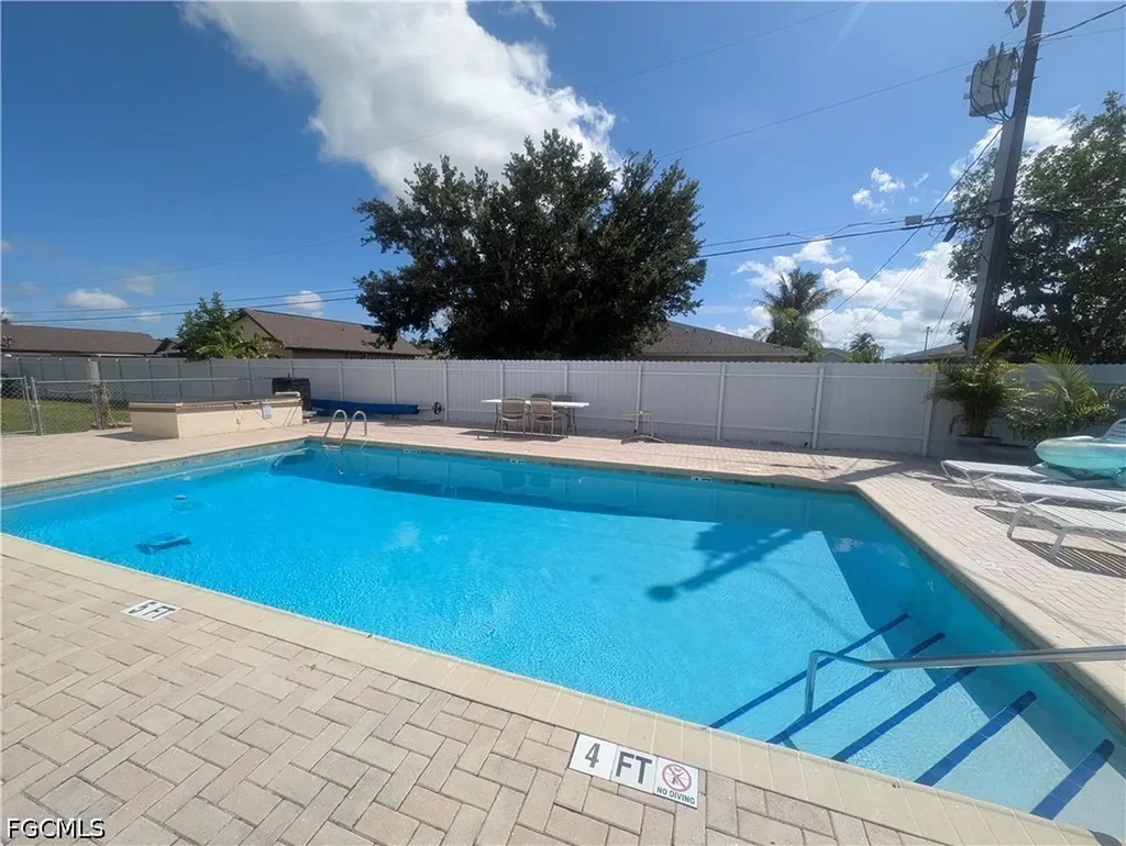 3720 SE 10th Avenue Cape Coral FL 33904
