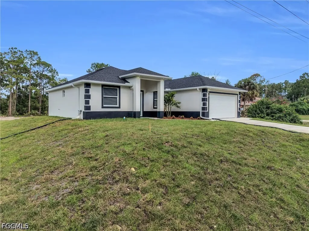 814 Euclid Avenue Lehigh Acres FL 33972