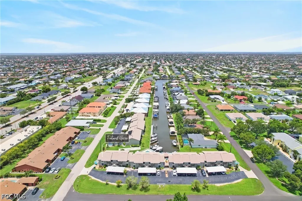 4708 SW 8th Place Cape Coral FL 33914