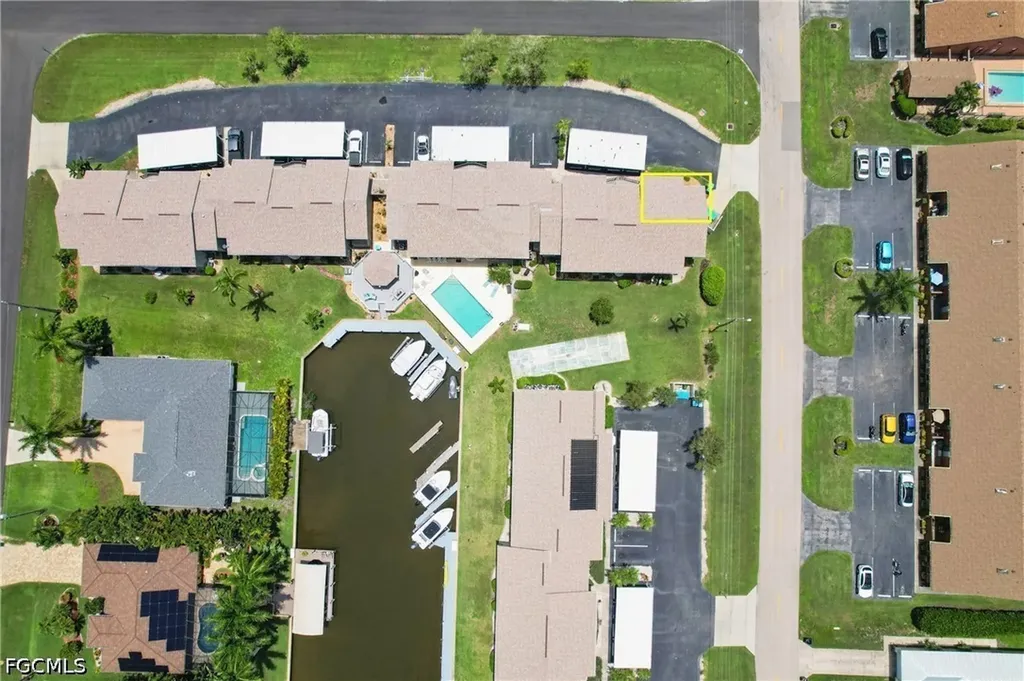 4708 SW 8th Place Cape Coral FL 33914