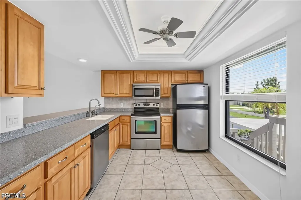 4708 SW 8th Place Cape Coral FL 33914
