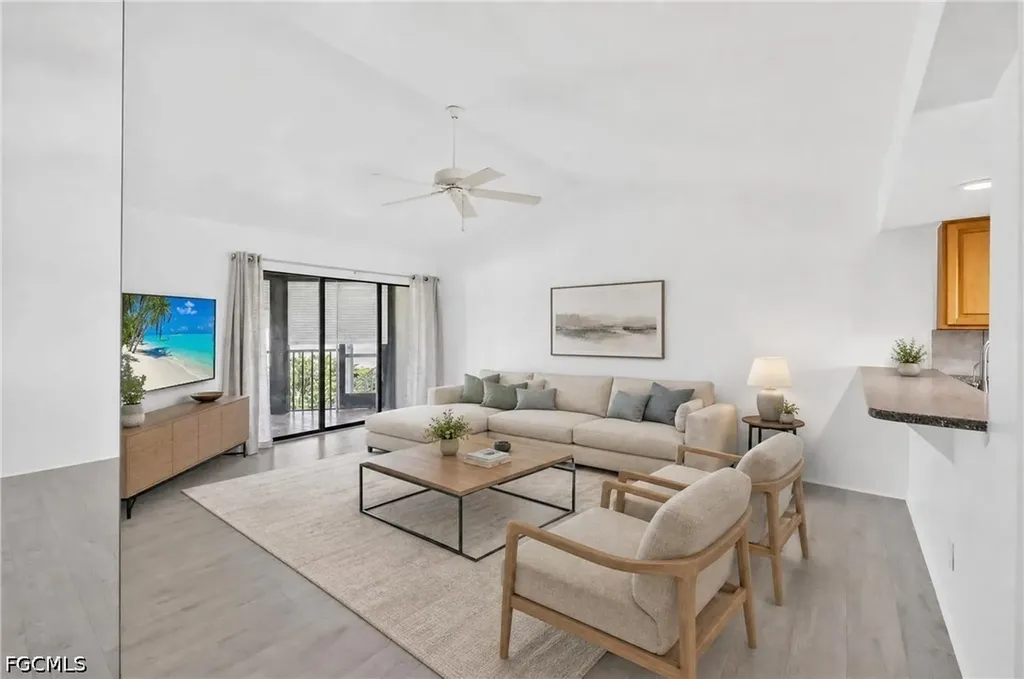 4708 SW 8th Place Cape Coral FL 33914