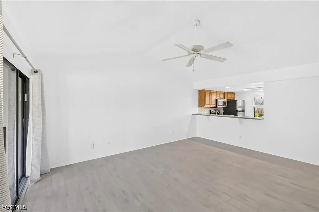 4708 SW 8th Place Cape Coral FL 33914