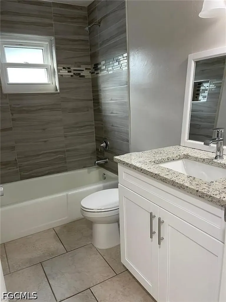 2505 SE 16th Place Cape Coral FL 33904