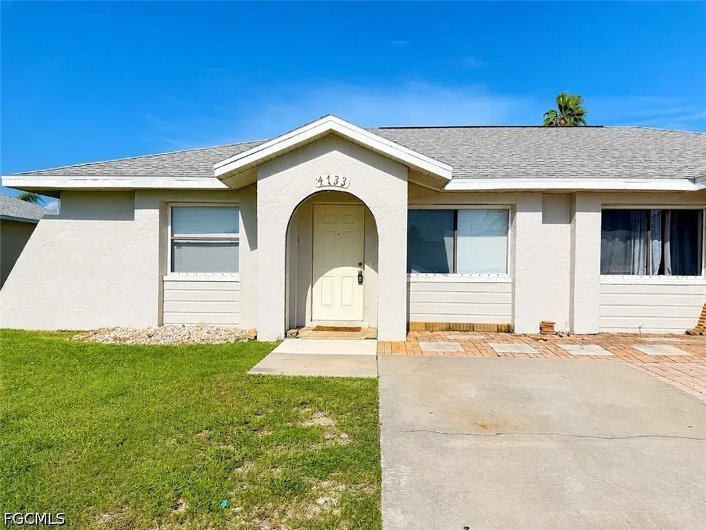 4133 SW 7th Place Cape Coral FL 33914