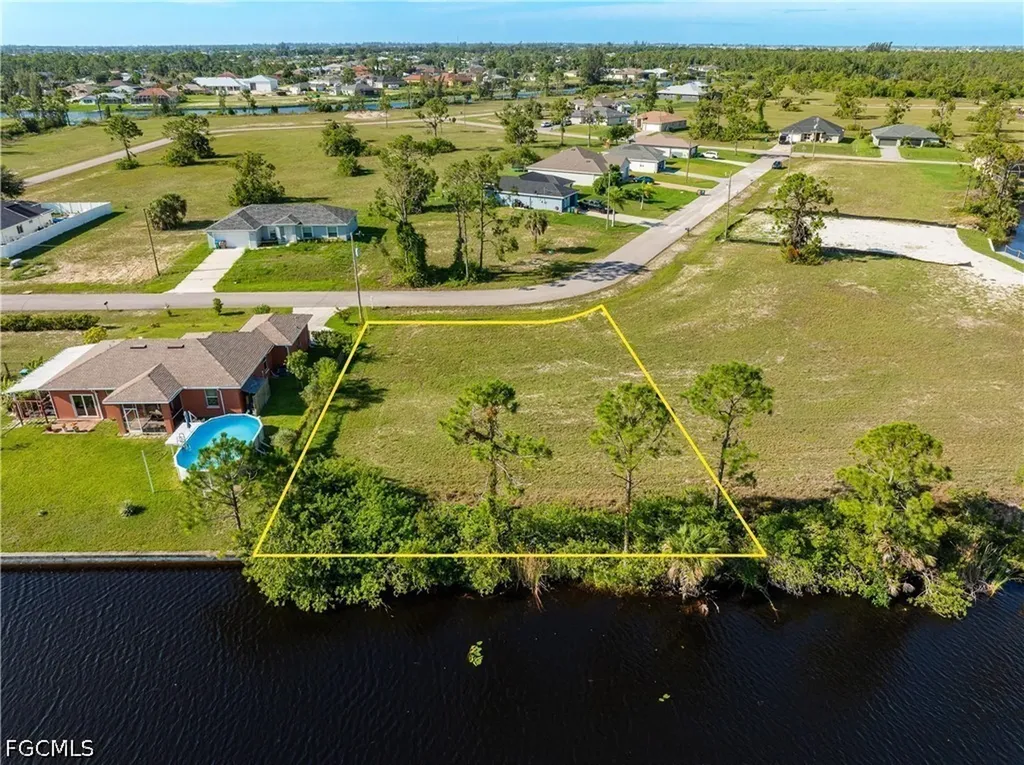 2719 NW 26th Street Cape Coral FL 33993