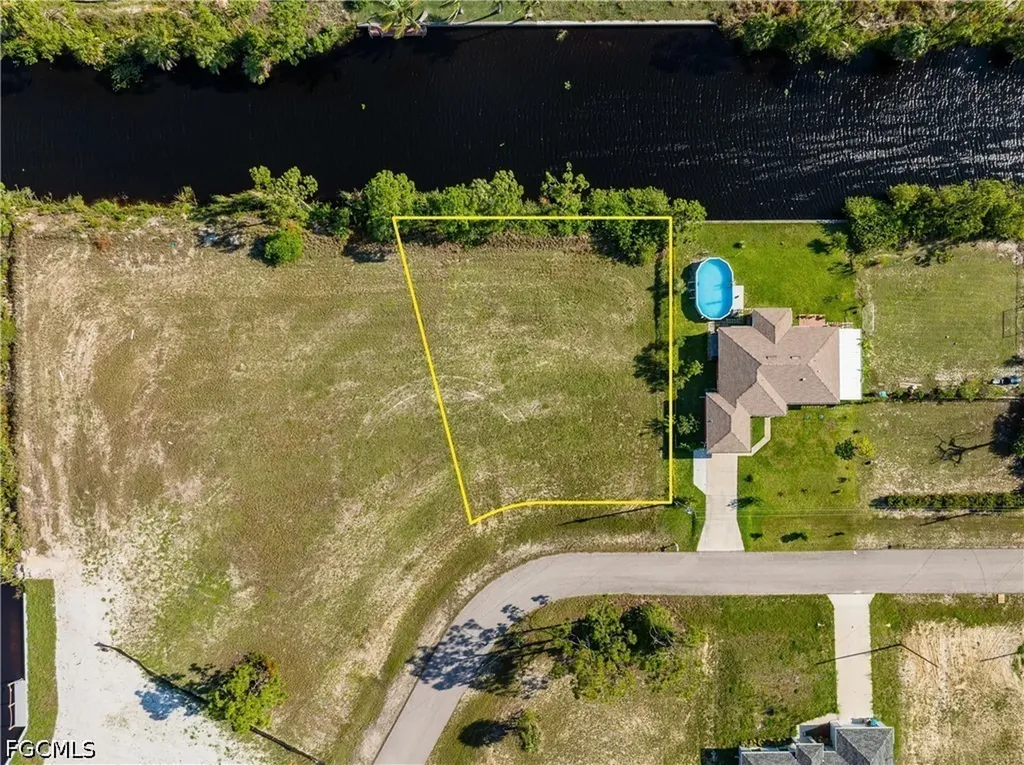 2719 NW 26th Street Cape Coral FL 33993