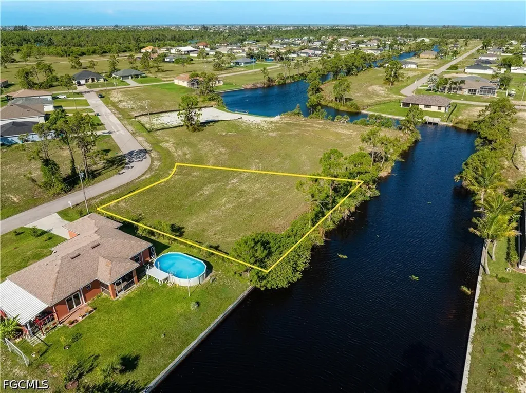 2719 NW 26th Street Cape Coral FL 33993