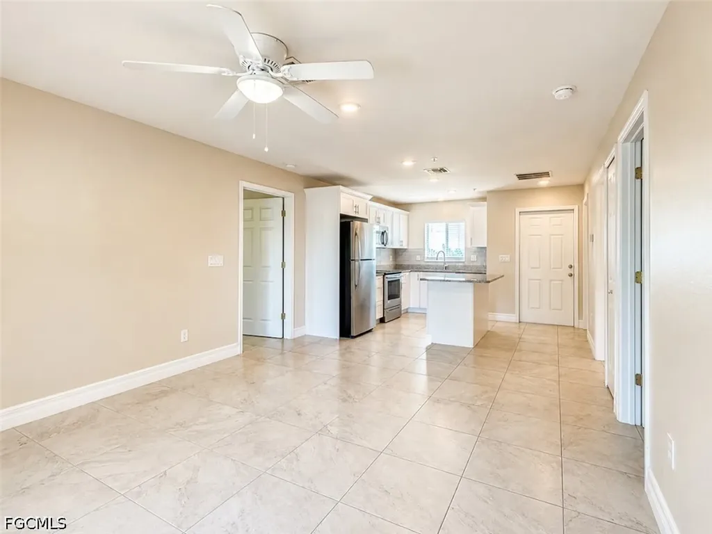 1625 SW 1st Avenue Cape Coral FL 33991