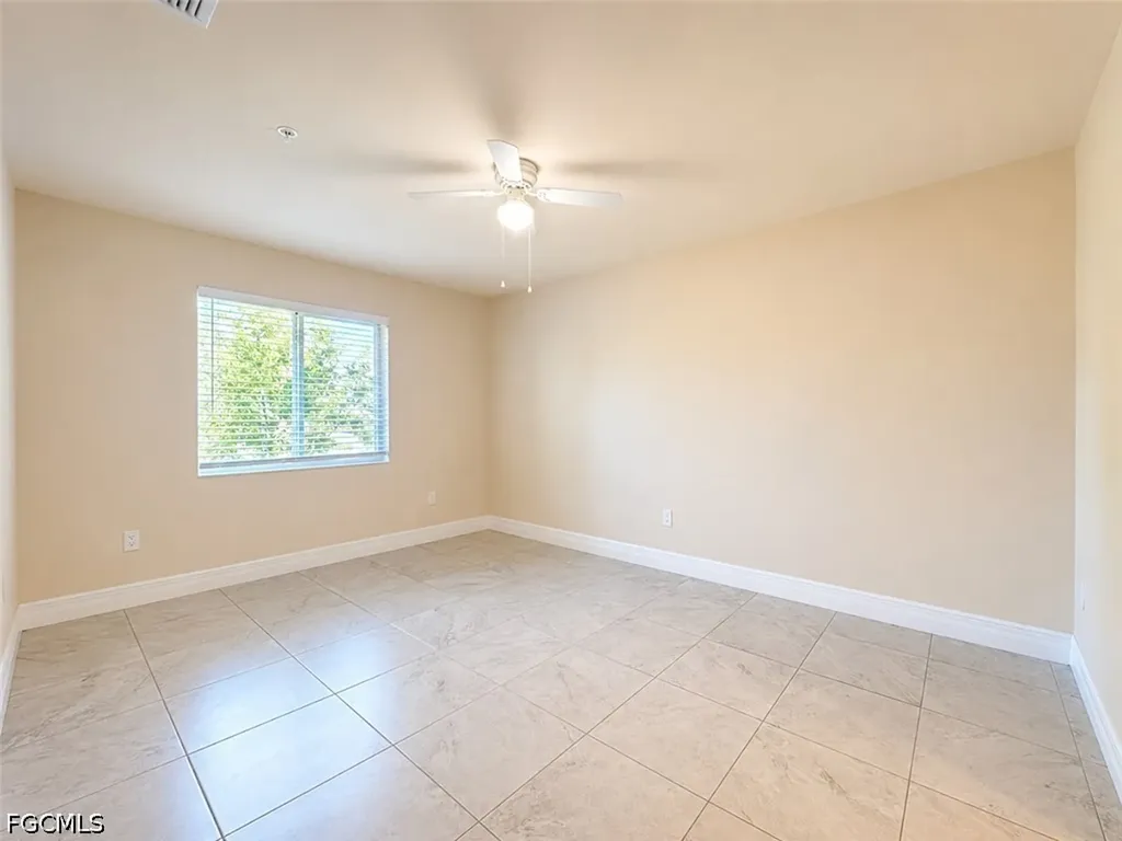 1625 SW 1st Avenue Cape Coral FL 33991