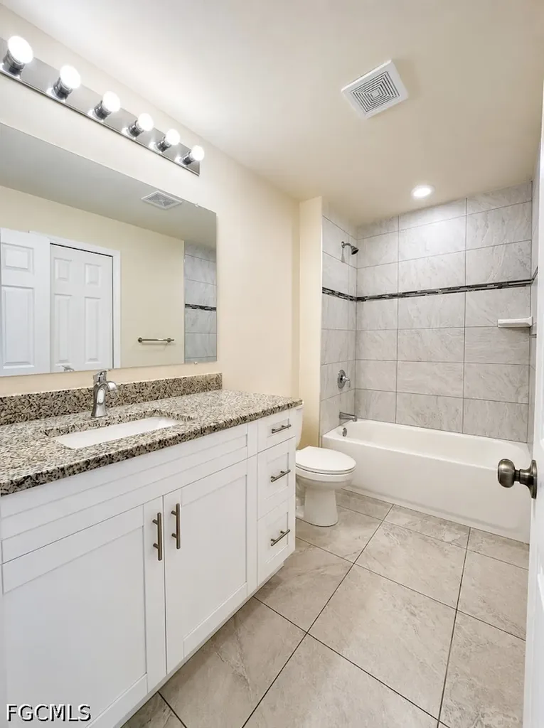1625 SW 1st Avenue Cape Coral FL 33991