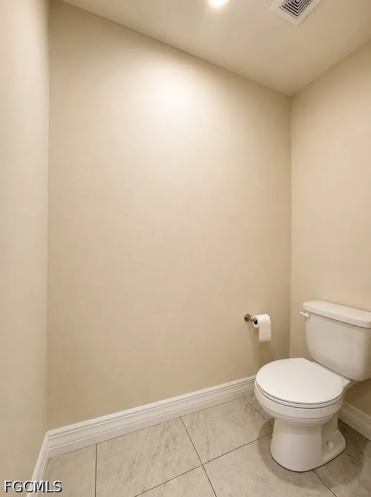 1625 SW 1st Avenue Cape Coral FL 33991