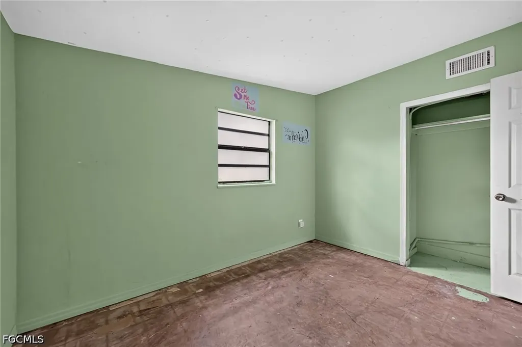 1223 Embassy Lane Naples FL 34104