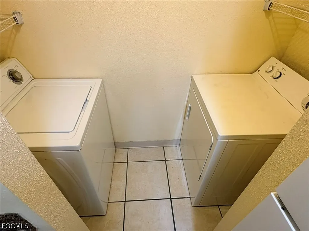 2905 Winkler Avenue Fort Myers FL 33916