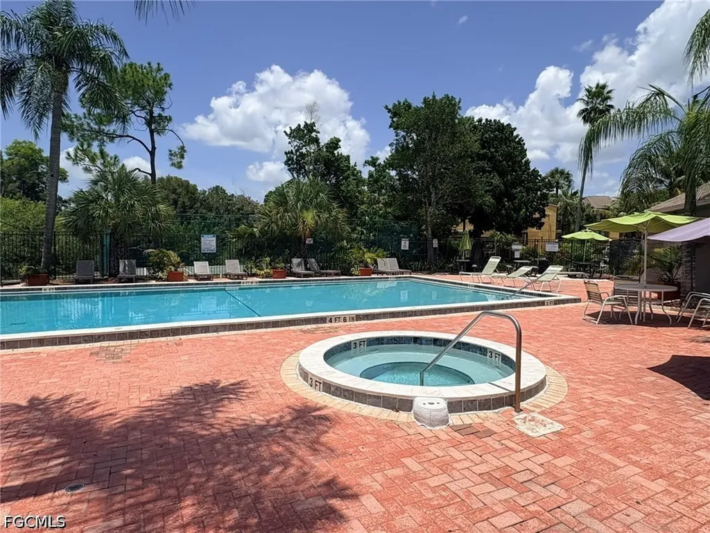 2905 Winkler Avenue Fort Myers FL 33916
