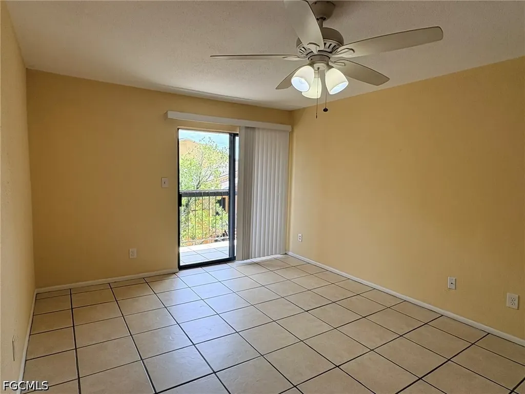 2905 Winkler Avenue Fort Myers FL 33916