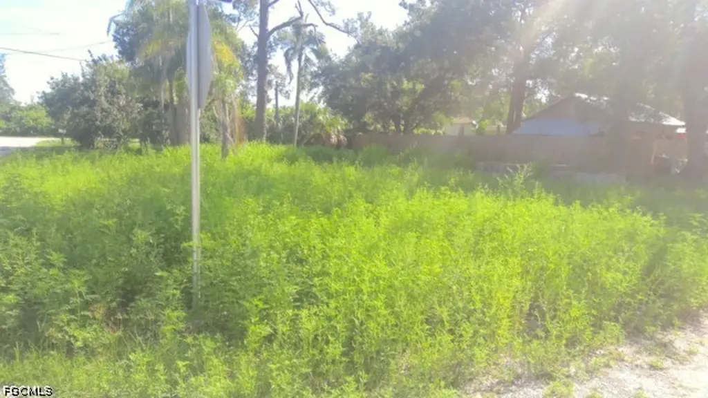 1941 Pacific Avenue North Fort Myers FL 33903