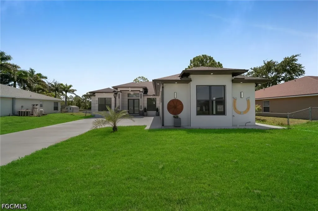 3903 Anita Avenue S Lehigh Acres FL 33976
