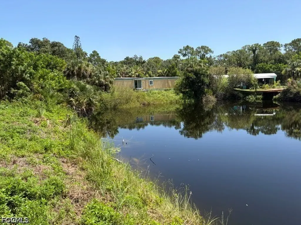 7614 Pierre Circle North Fort Myers FL 33917