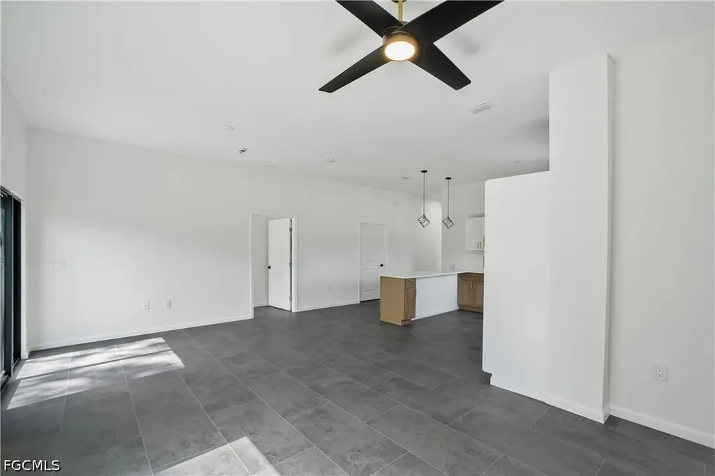 603 Hawthorne Avenue S Lehigh Acres FL 33974