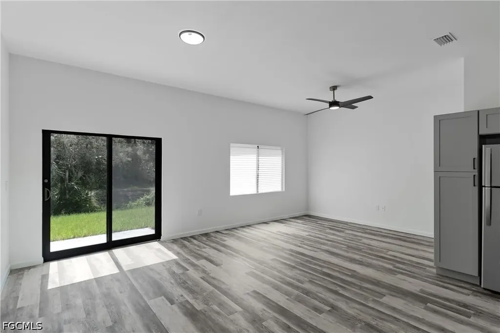 603 Hawthorne Avenue S Lehigh Acres FL 33974