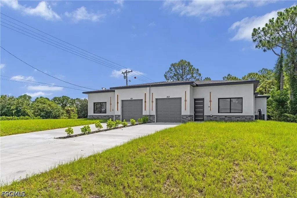 603 Hawthorne Avenue S Lehigh Acres FL 33974