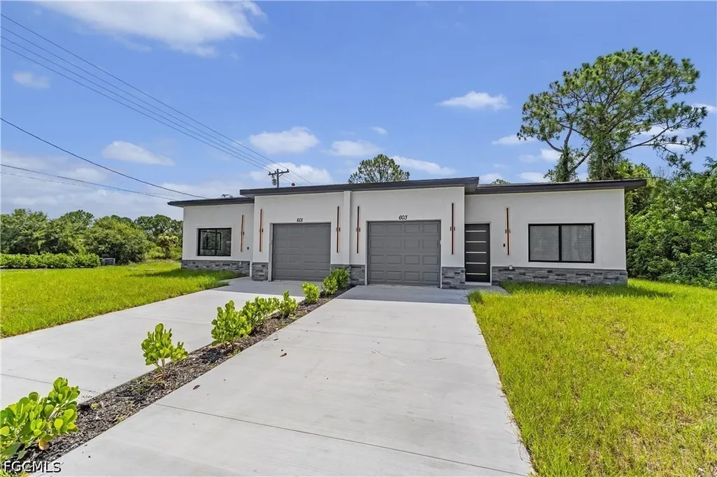 603 Hawthorne Avenue S Lehigh Acres FL 33974