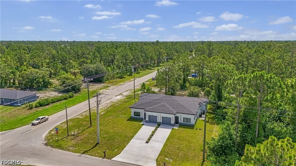 603 Hawthorne Avenue S Lehigh Acres FL 33974