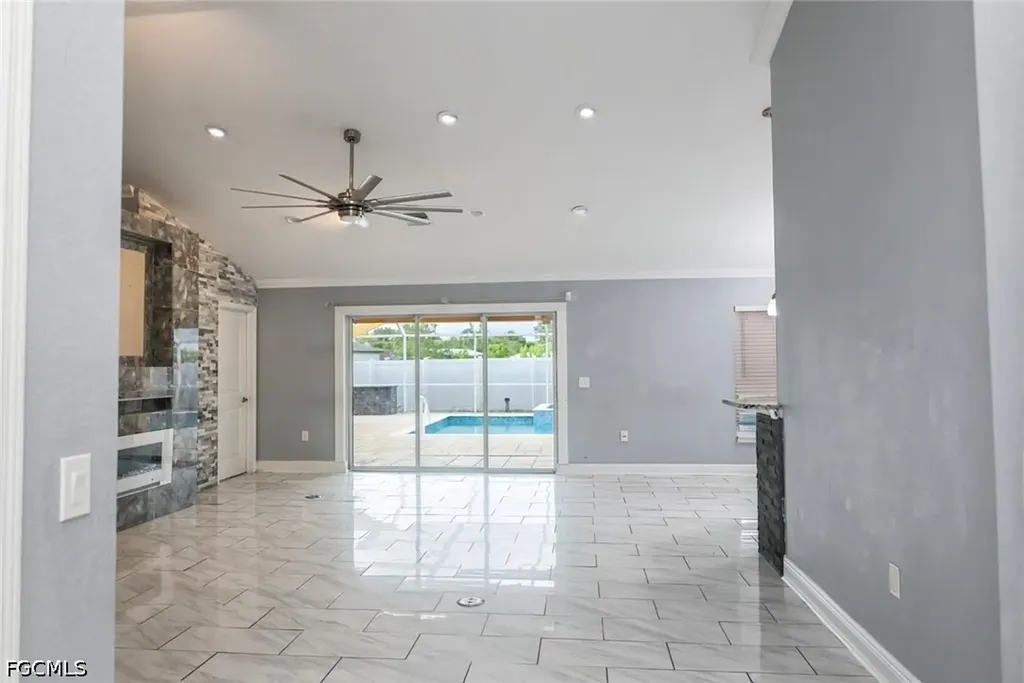 432 Willowbrook Drive Lehigh Acres FL 33972