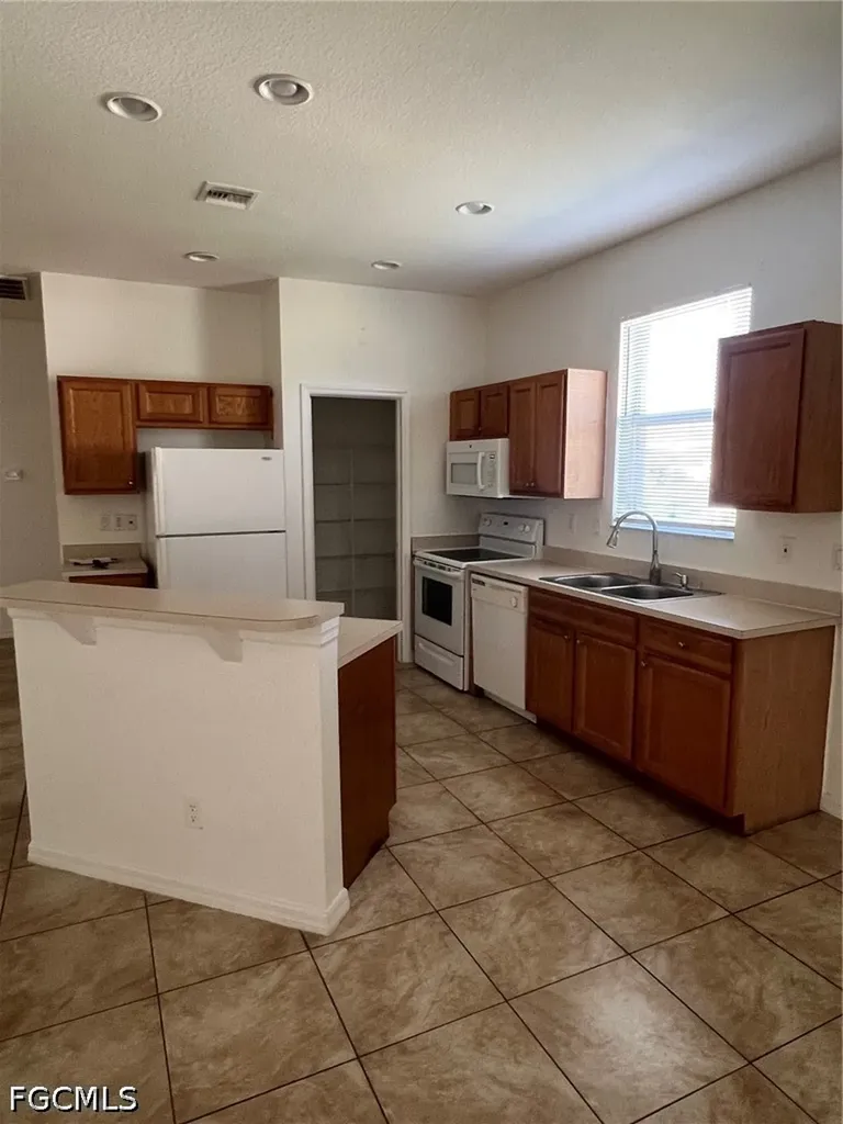 4024 26th Street SW Lehigh Acres FL 33976