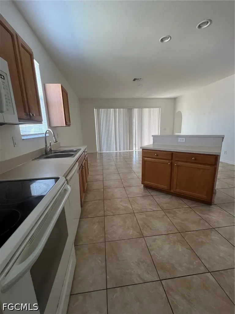 4024 26th Street SW Lehigh Acres FL 33976