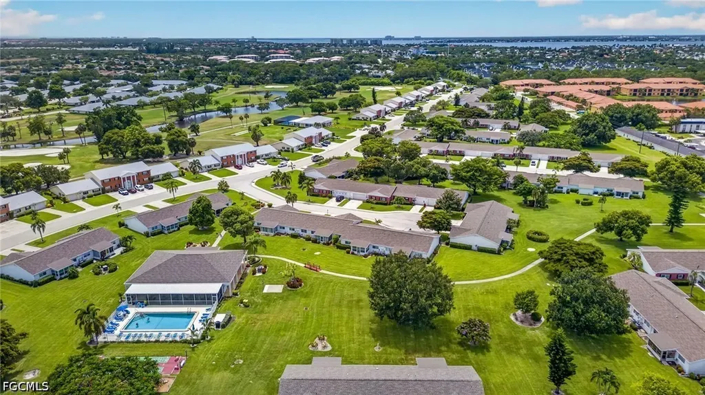 6913 Birdie Way Fort Myers FL 33919