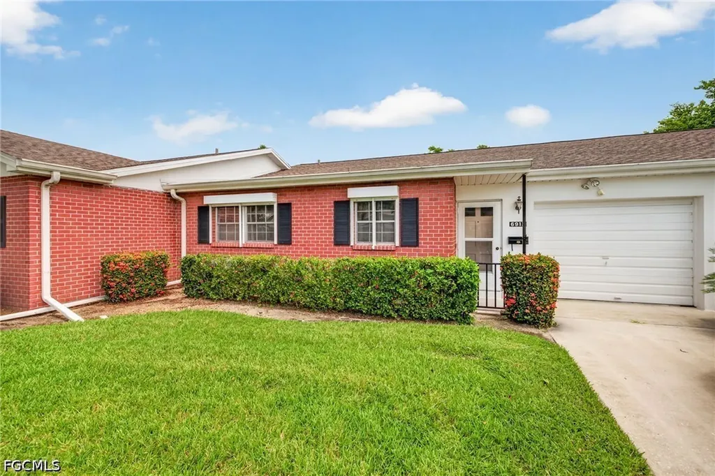 6913 Birdie Way Fort Myers FL 33919