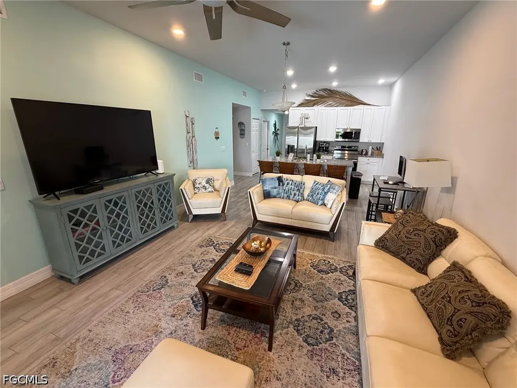313 SW 47th Terrace Cape Coral FL 33914