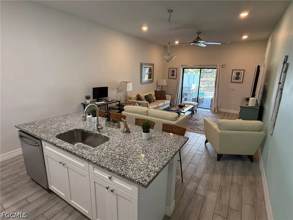 313 SW 47th Terrace Cape Coral FL 33914