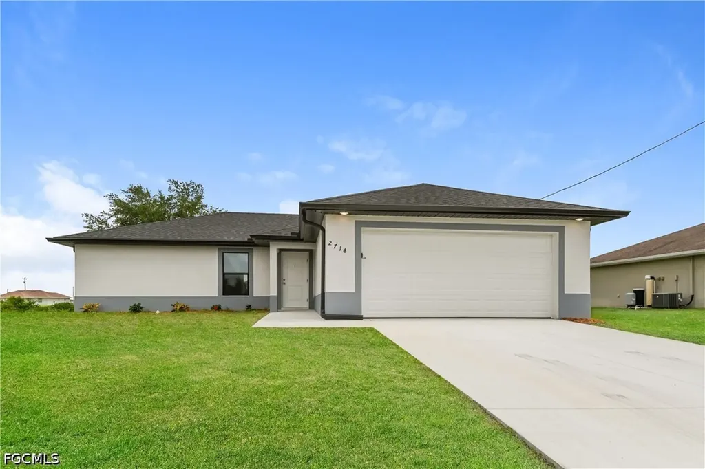 2714 25th Street SW Lehigh Acres FL 33976