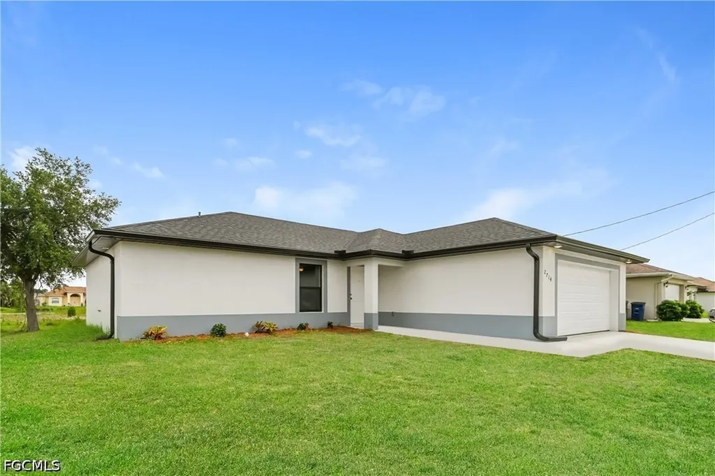 2714 25th Street SW Lehigh Acres FL 33976