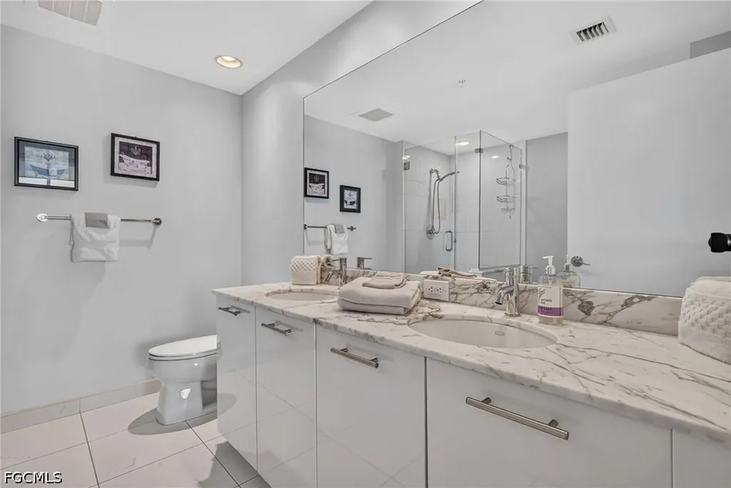 3000 Oasis Grand Boulevard Fort Myers FL 33916