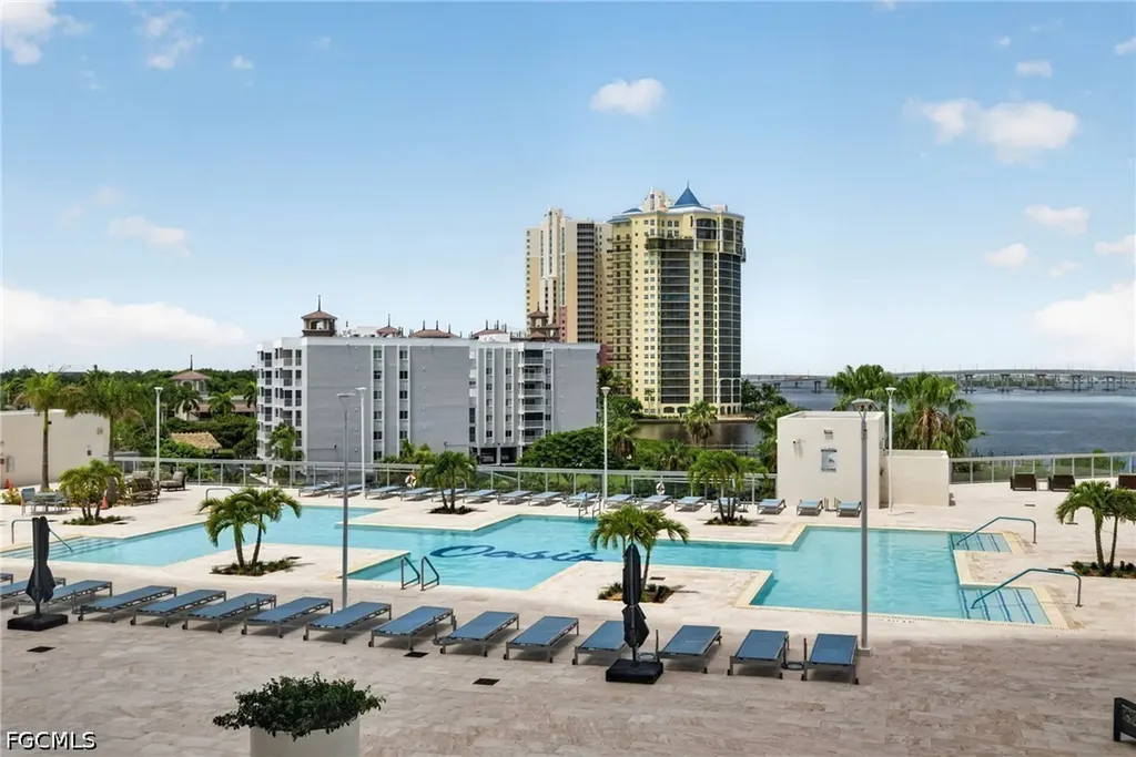 3000 Oasis Grand Boulevard Fort Myers FL 33916
