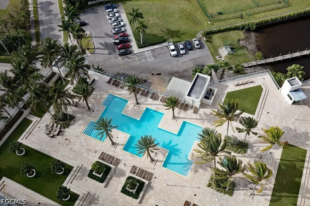 3000 Oasis Grand Boulevard Fort Myers FL 33916