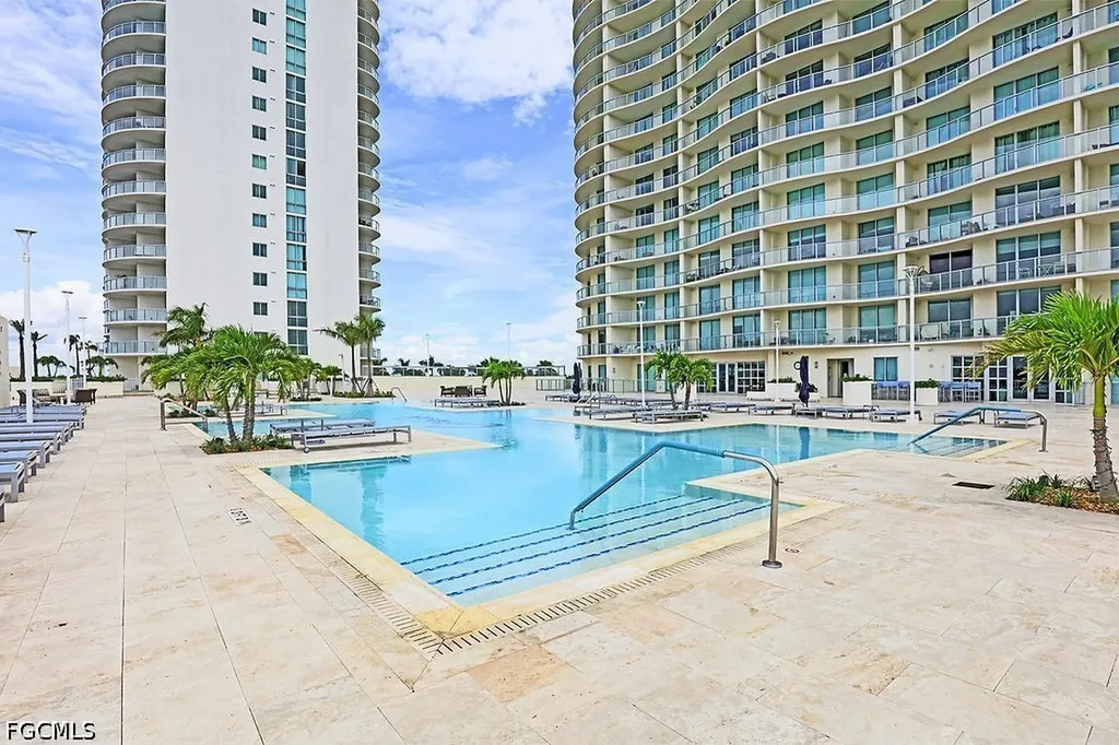 3000 Oasis Grand Boulevard Fort Myers FL 33916