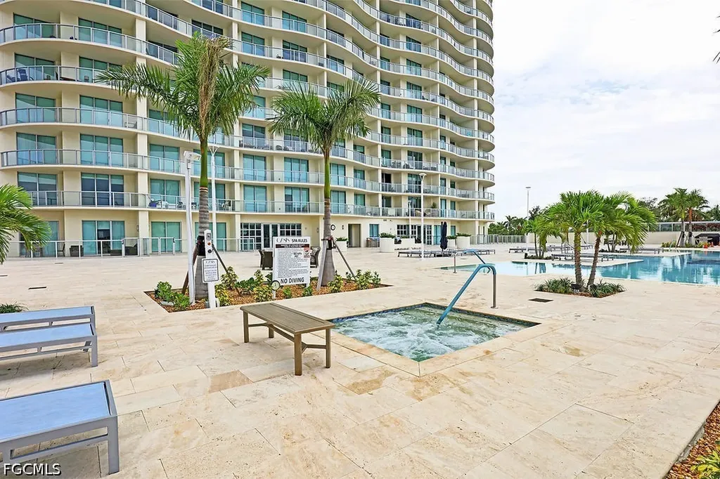 3000 Oasis Grand Boulevard Fort Myers FL 33916