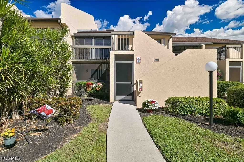 15488 Admiralty Circle North Fort Myers FL 33917
