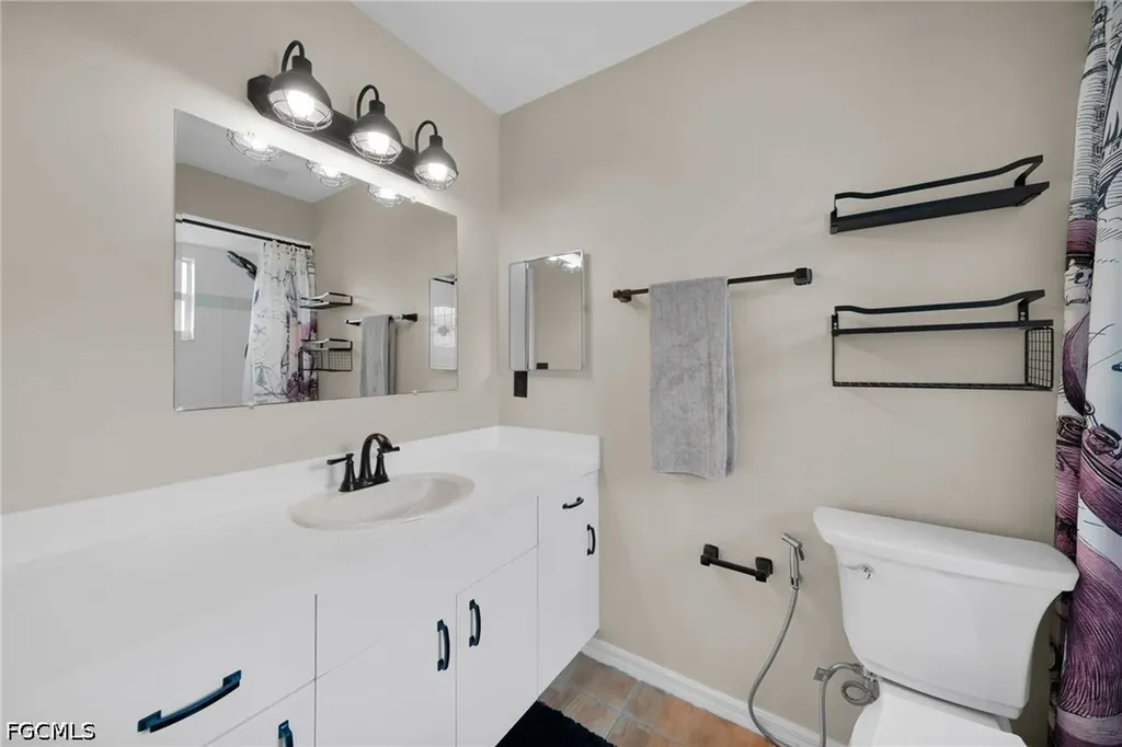 636 SW 10th Street Cape Coral FL 33991