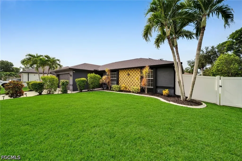 636 SW 10th Street Cape Coral FL 33991